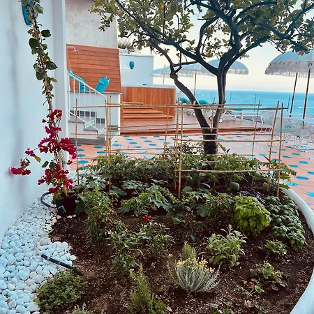 Dei Principi Konukevi