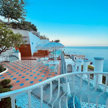 Dei Principi Konukevi